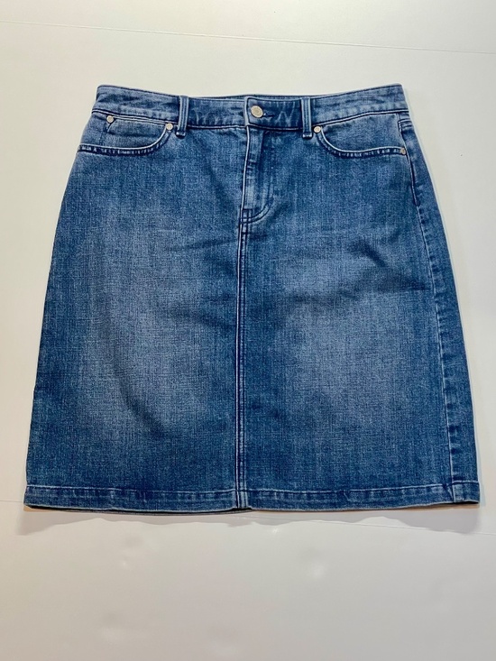 Talbots Dresses & Skirts - Talbots Denim Jean Pencil Skirt size 4 NWOT